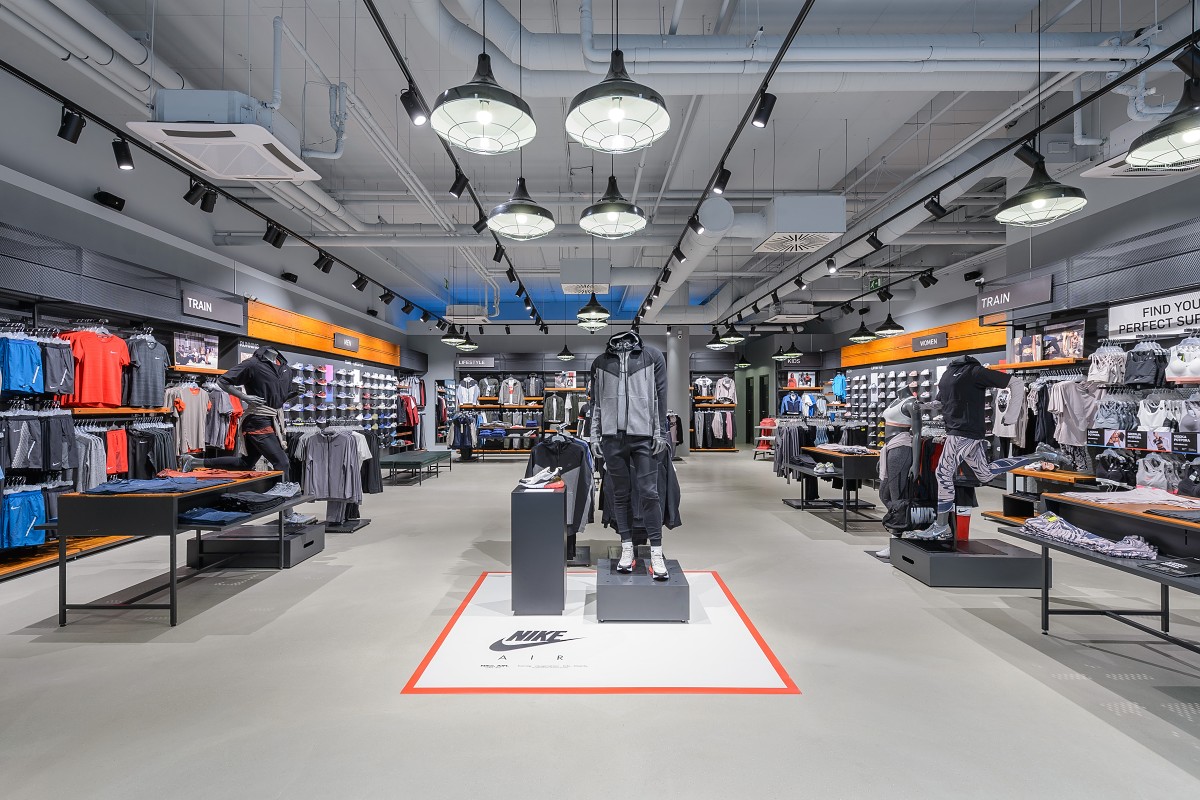 oppakken waarom niet links Nike Supernova Zadar - Store Opening